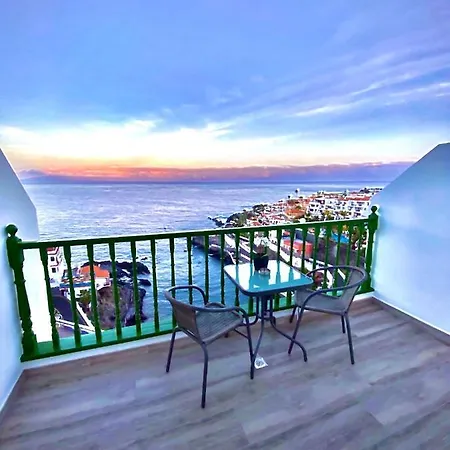 Look And Listen To The Ocean Like Never Before Apartment